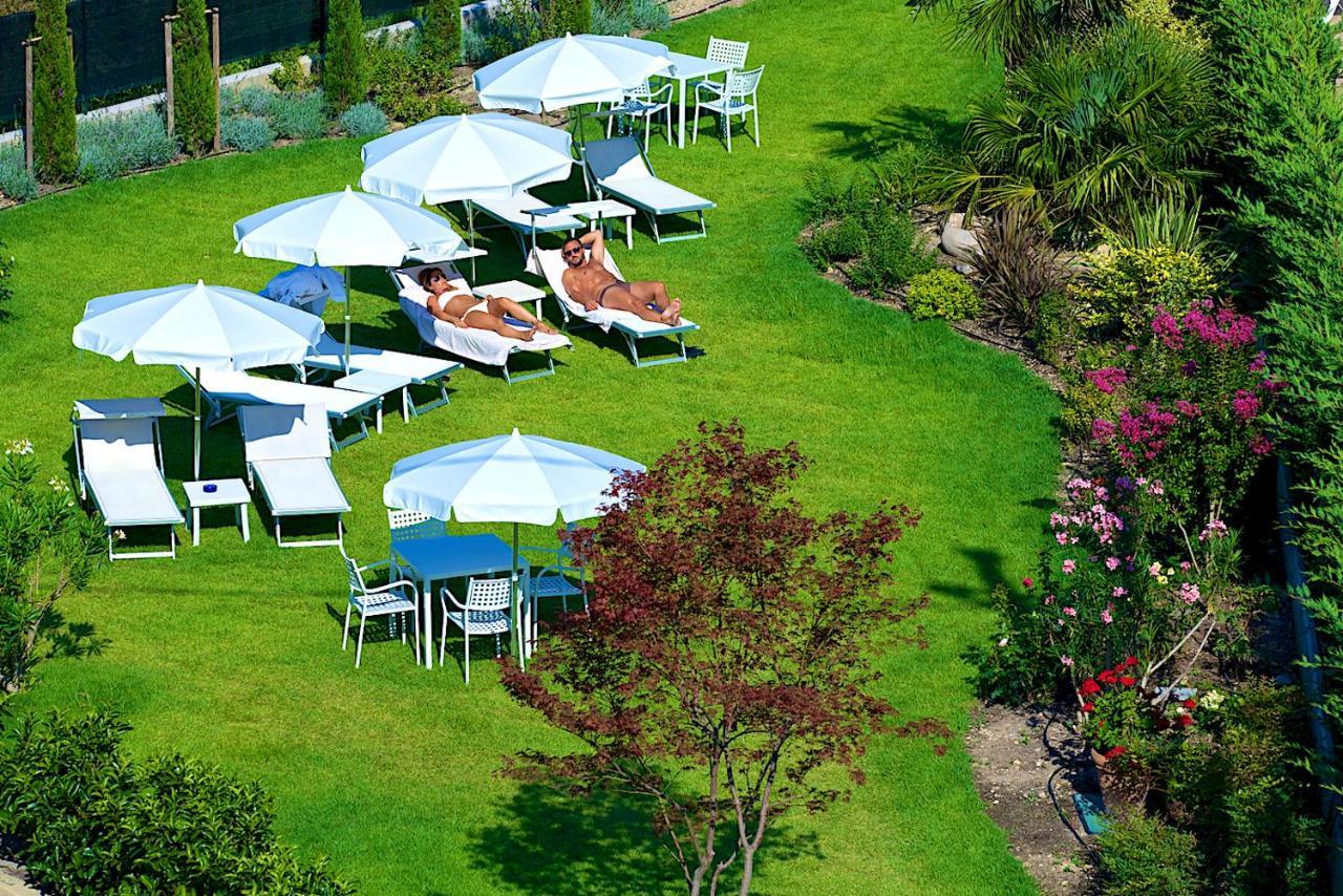 Enjoy Garda Hotel Peschiera del Garda Exterior photo