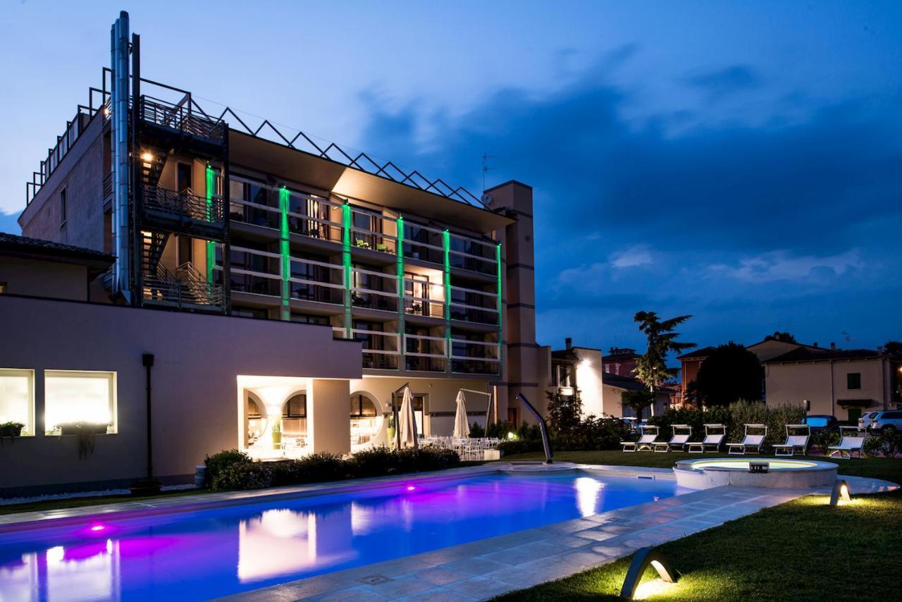 Enjoy Garda Hotel Peschiera del Garda Exterior photo